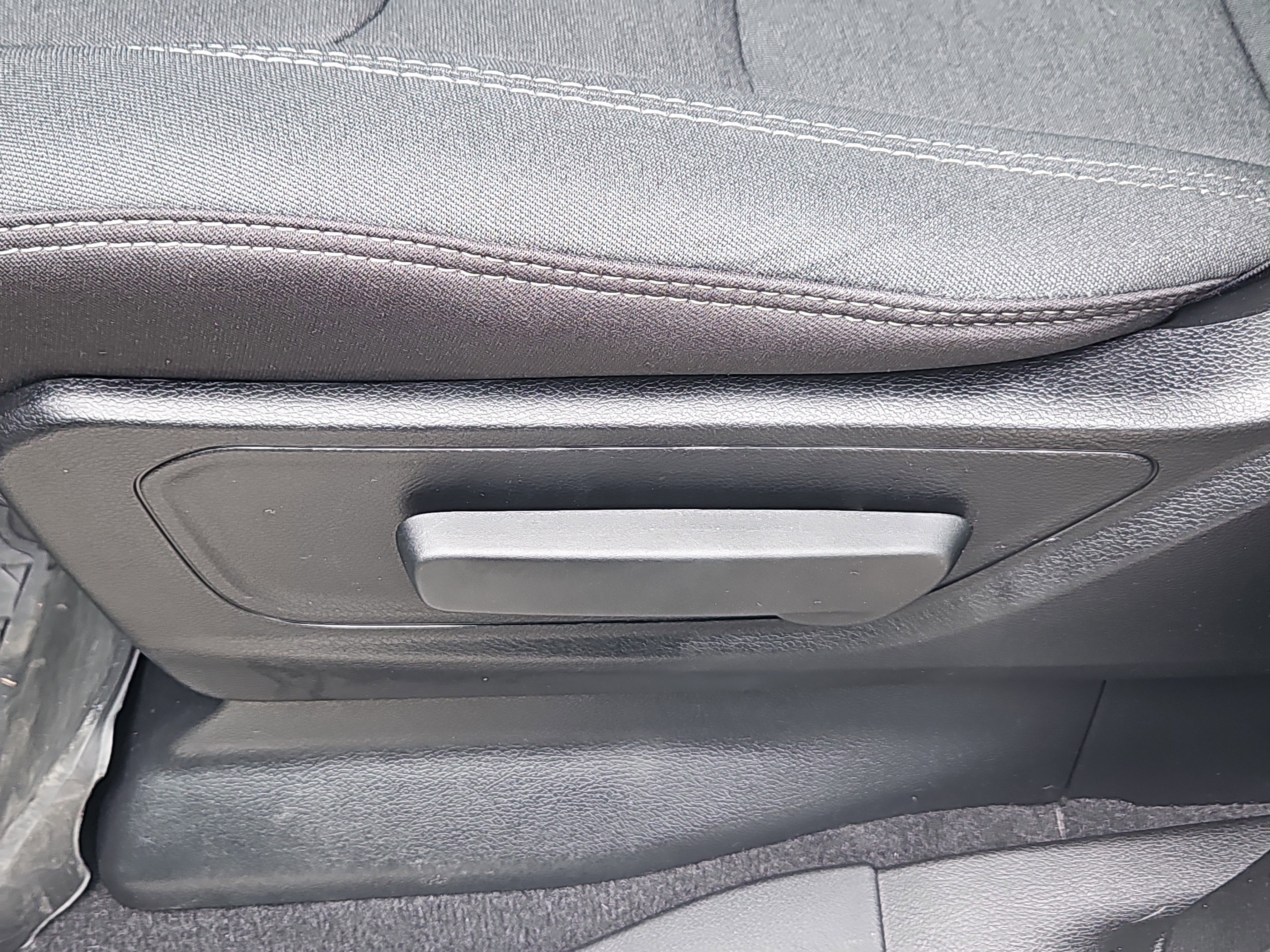 Used 2025 RAM 1500 Tradesman w/ Night Edition AWD/4WD image 11