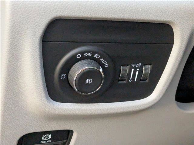 Used 2021 Jeep Grand Cherokee L Overland image 12