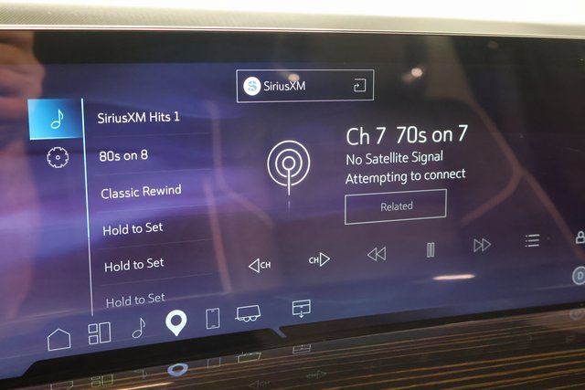 Used 2026 Cadillac Escalade ESV Luxury w/ Touring Package AWD/4WD image 23