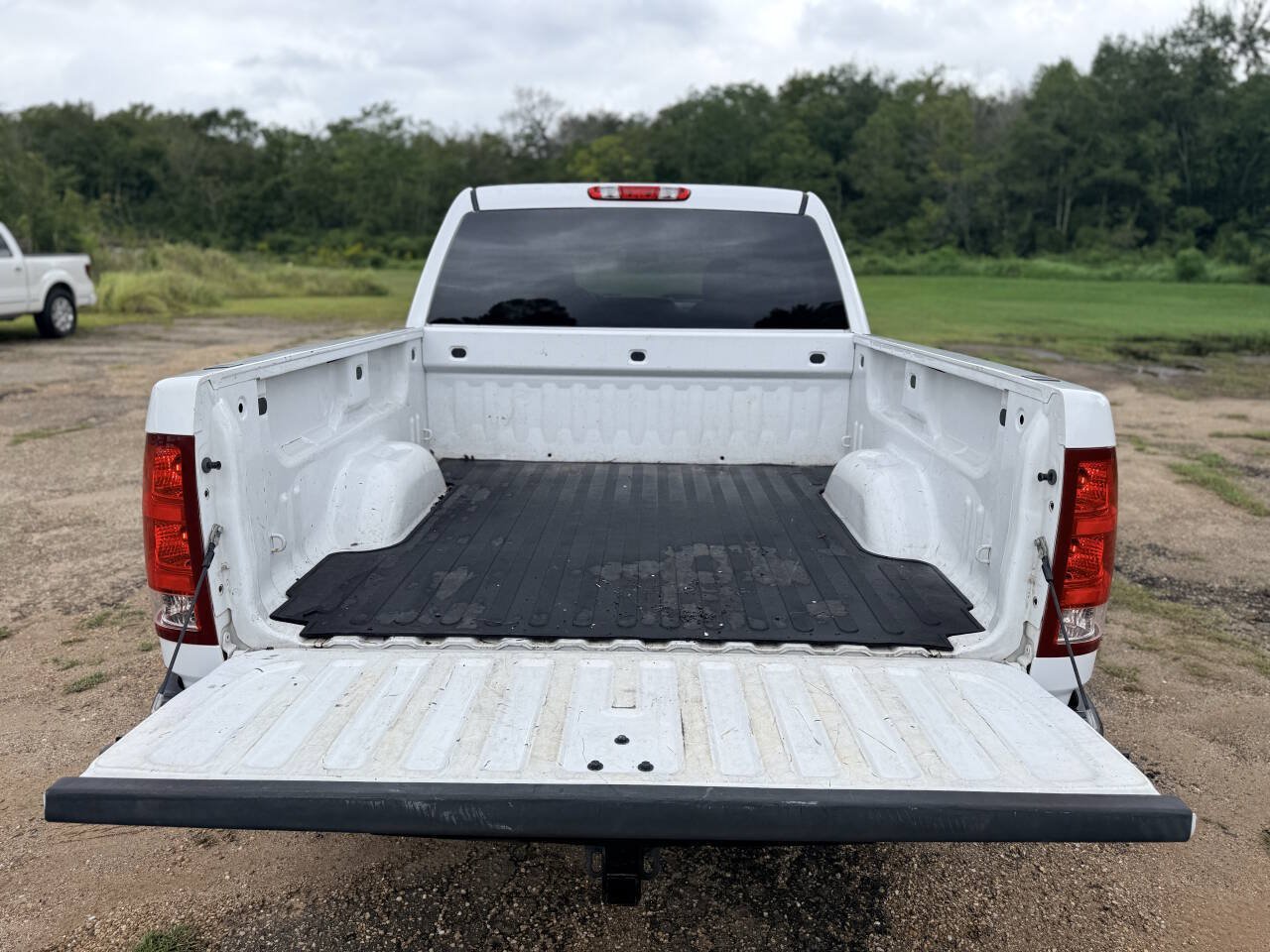 Used 2011 GMC Sierra 1500 SLE w/ Power Tech Package RWD image 9