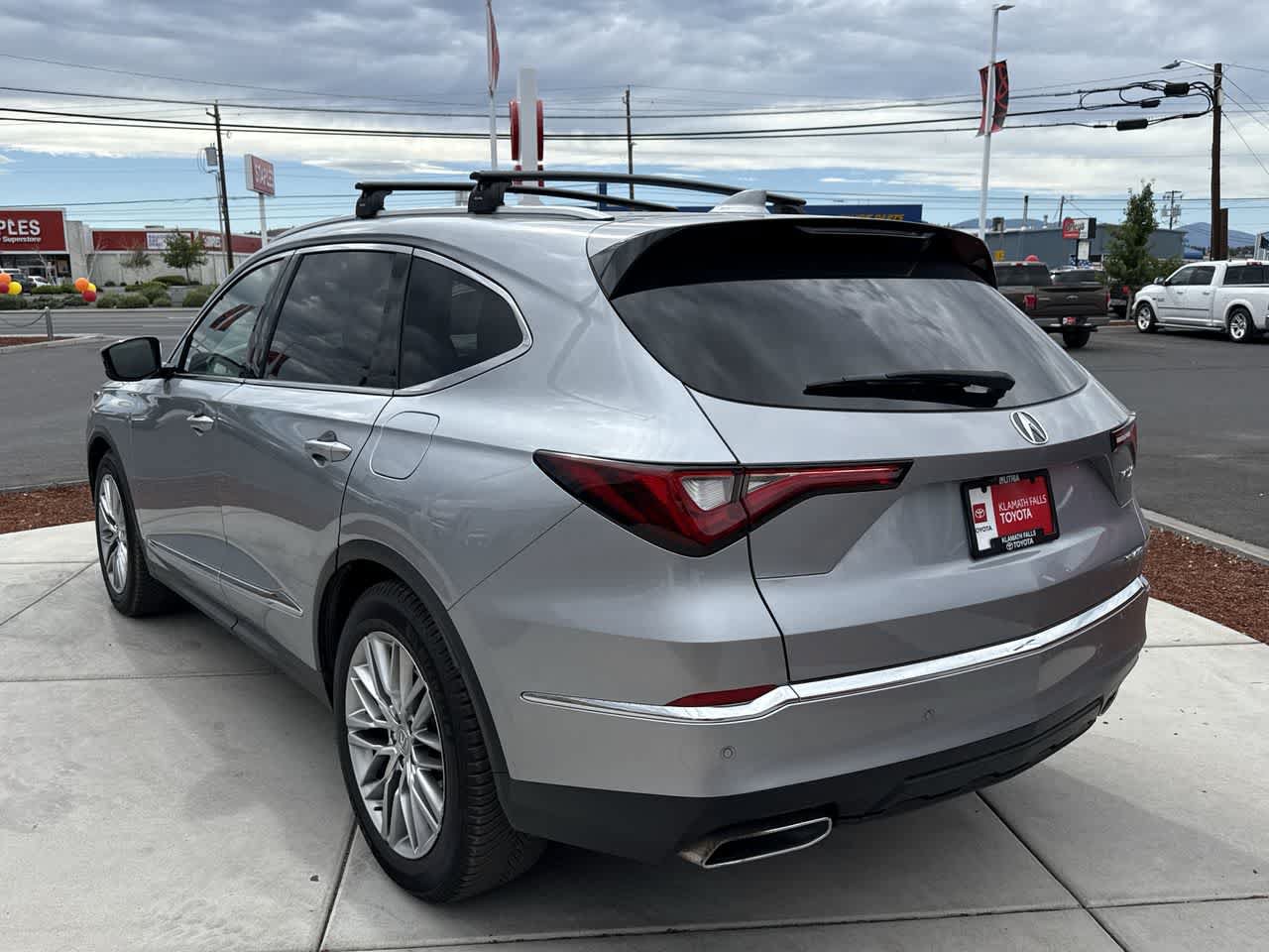 Used 2023 Acura MDX w/ Advance Package AWD/4WD image 5