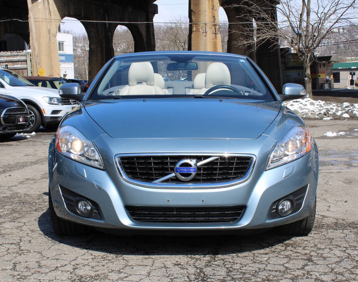 Used 2012 Volvo C70 T5 image 2