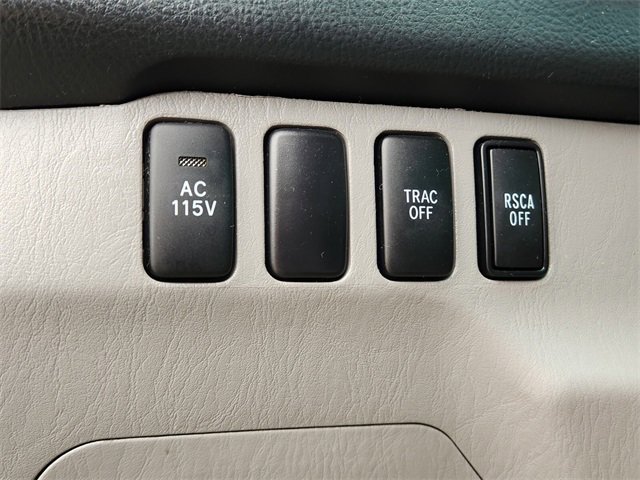 Used 2004 Toyota 4Runner Limited image 18