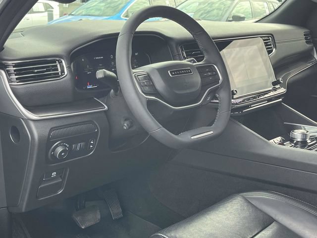 Used 2024 Jeep Wagoneer L 4WD image 12