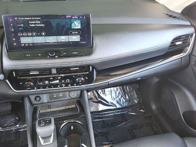 Certified 2025 Nissan Rogue SL w/ Tech Package image 17