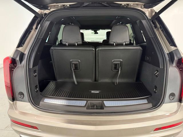 Used 2023 Cadillac XT6 Luxury FWD image 8