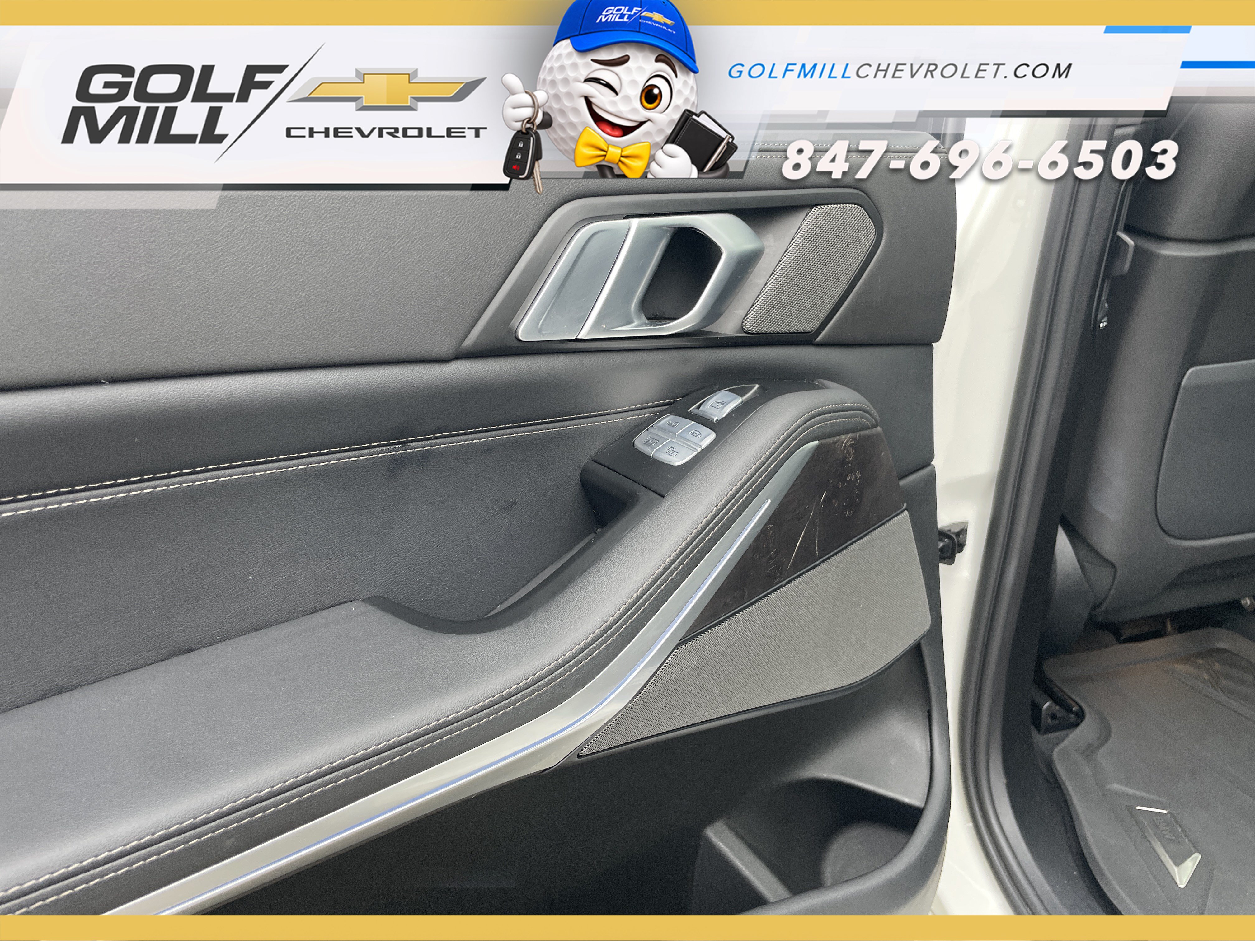 Used 2023 BMW X7 xDrive40i w/ M Sport Package AWD/4WD image 27