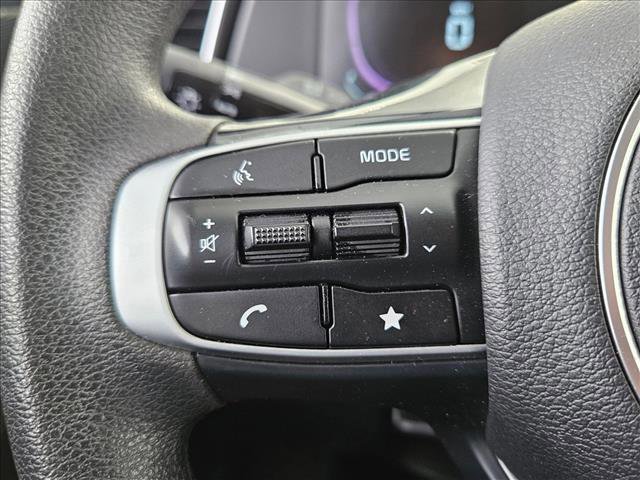 Used 2025 Kia Sportage LX image 15