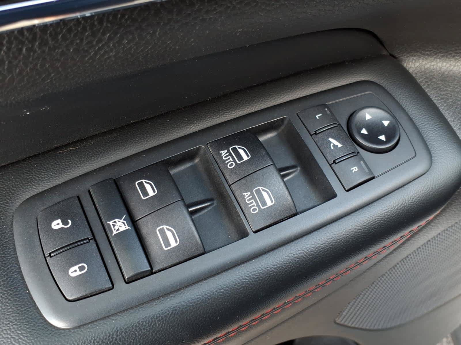 Used 2020 Jeep Grand Cherokee Trailhawk AWD/4WD image 23