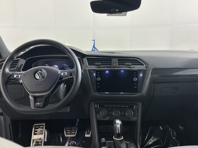 Used 2020 Volkswagen Tiguan SEL Premium R-Line AWD/4WD image 36