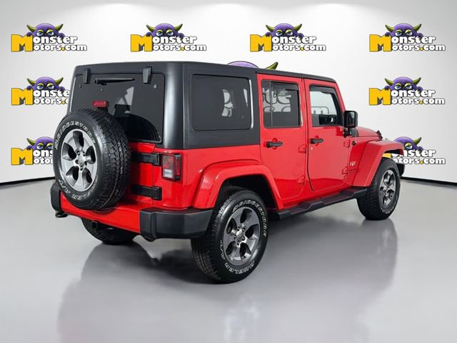 Used 2018 Jeep Wrangler Unlimited Sahara w/ Connectivity Group AWD/4WD image 5