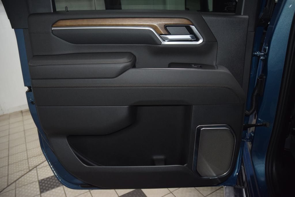 New 2026 Chevrolet Silverado 2500 High Country w/ High Country Premium Package AWD/4WD image 51