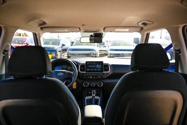 New 2026 Hyundai Venue SE image 16