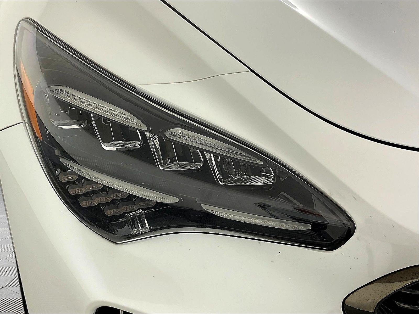 Used 2022 Kia Stinger GT1 AWD/4WD image 32