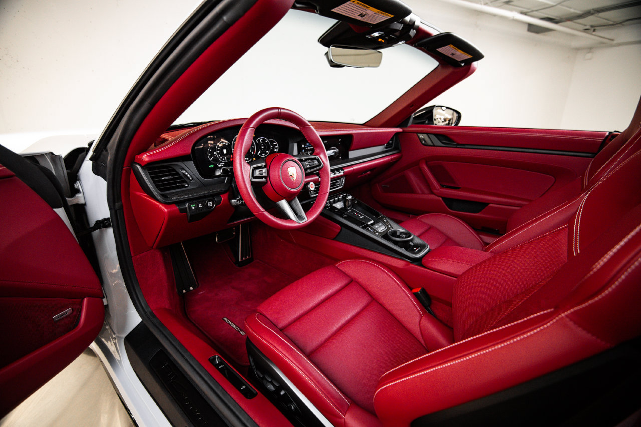 Certified 2026 Porsche 911 Carrera GTS RWD image 4