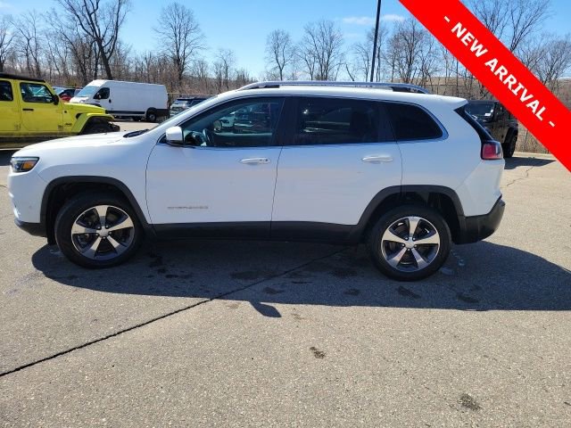 Used 2019 Jeep Cherokee Limited w/ Luxury Group image 6