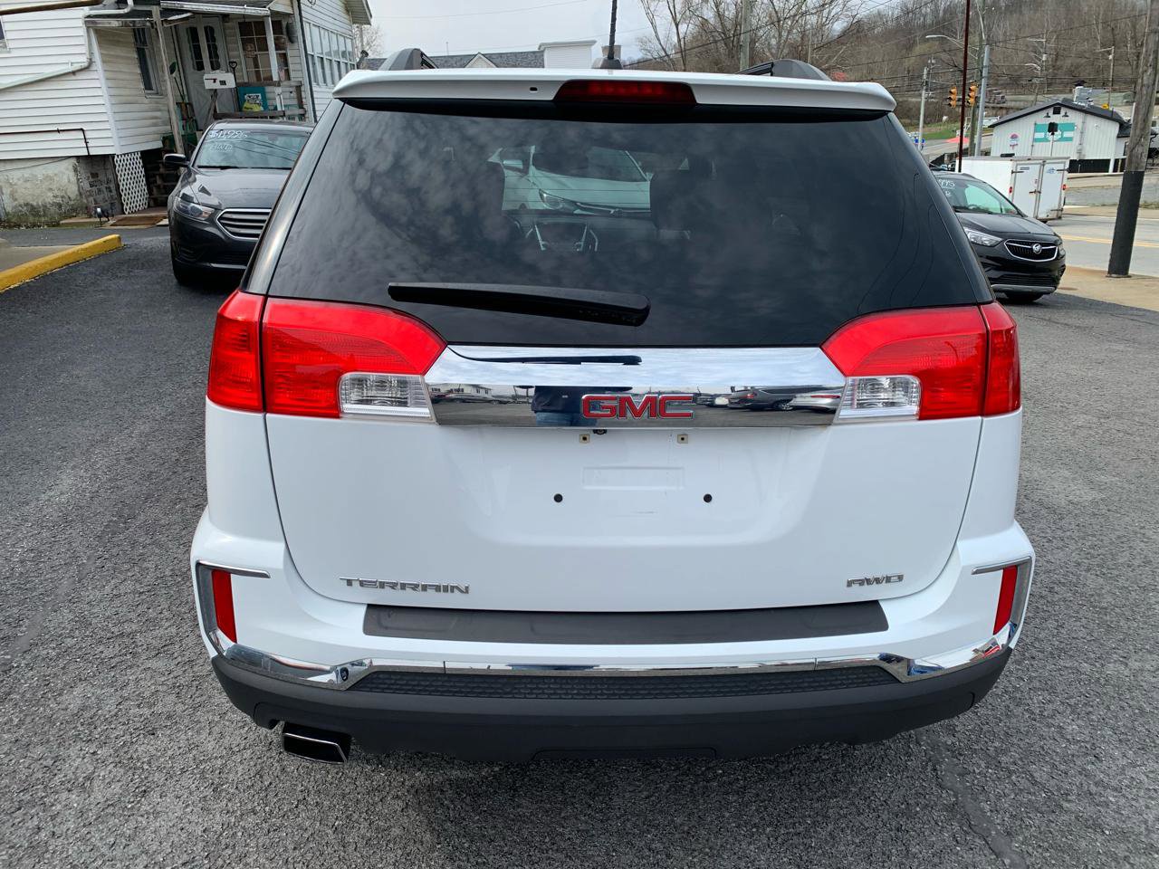 Used 2017 GMC Terrain SLE w/ Convenience Package image 4