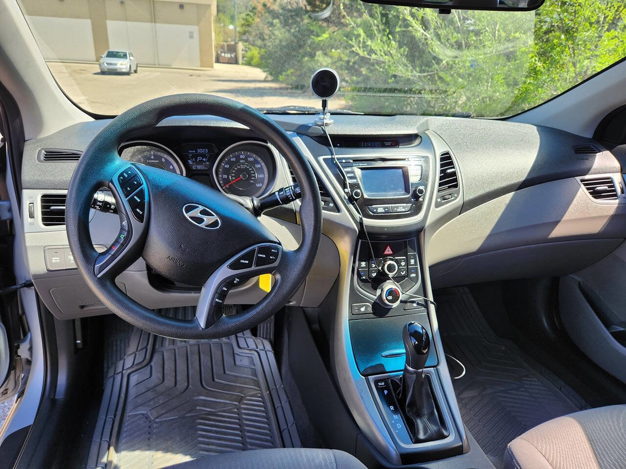 Used 2014 Hyundai Elantra SE w/ Option Group 02 image 19