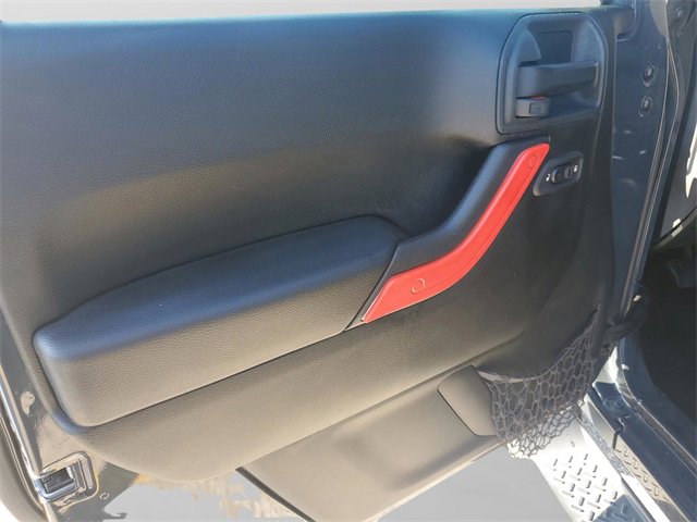 Used 2017 Jeep Wrangler Unlimited Sahara w/ Max Tow Package image 11