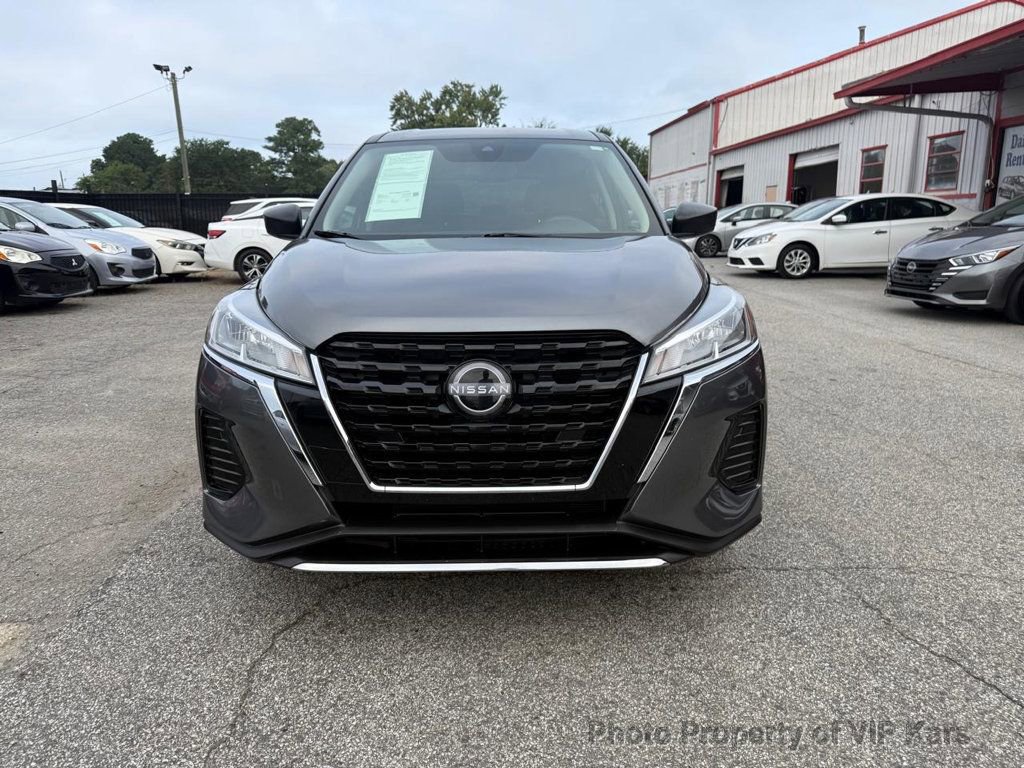 Used 2024 Nissan Kicks S image 3