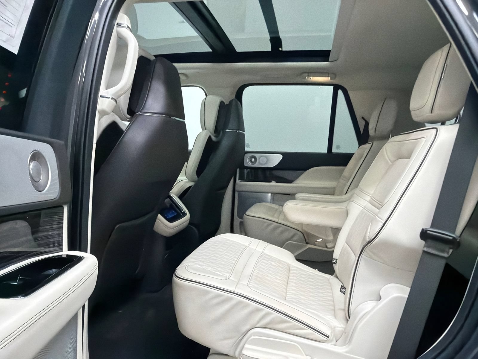 Certified 2023 Lincoln Navigator Black Label AWD/4WD image 20