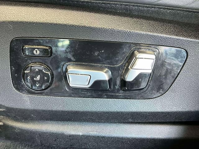 Used 2023 BMW X6 xDrive40i w/ M Sport Package image 21