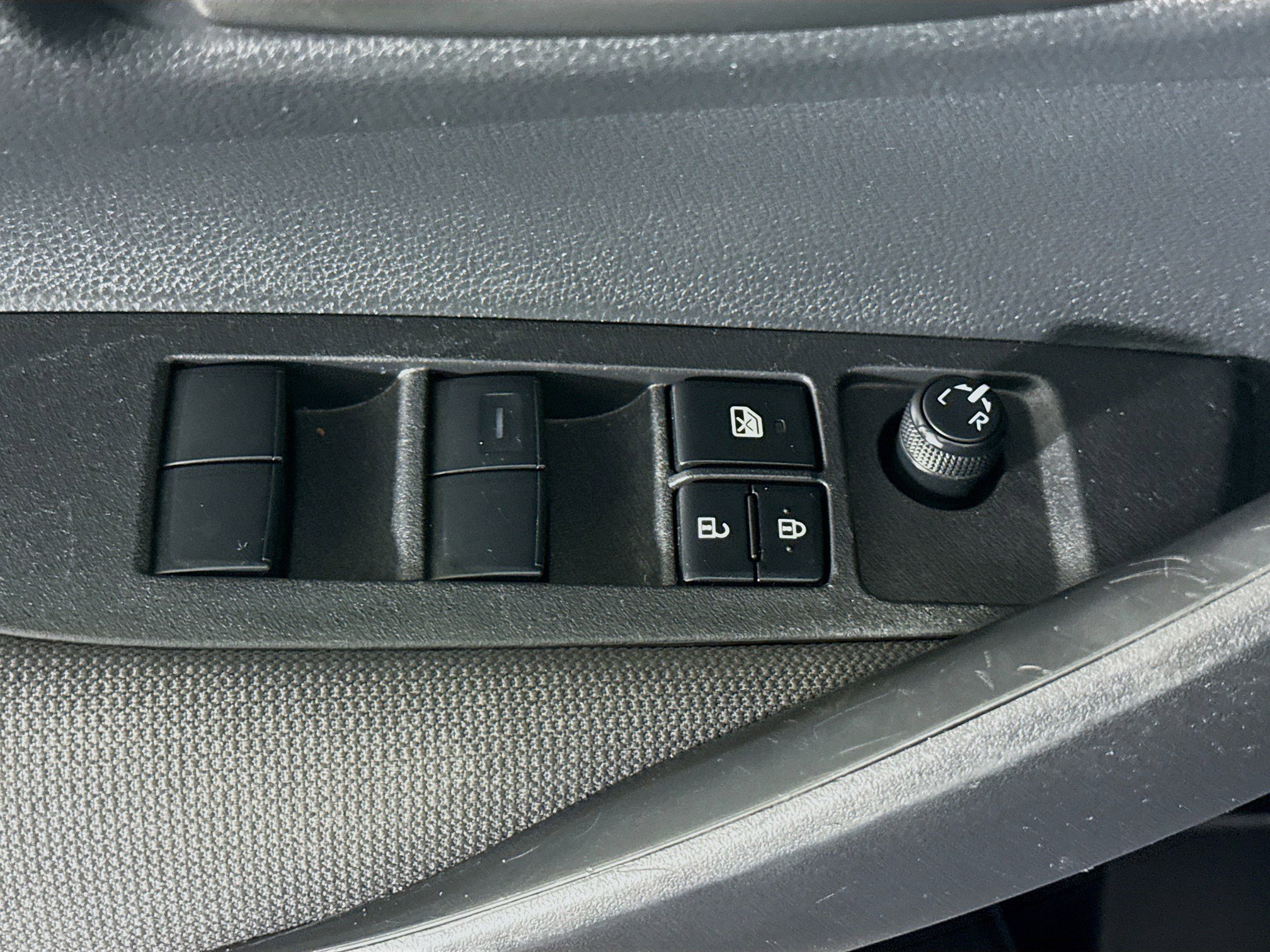 Used 2024 Toyota Corolla LE FWD image 23