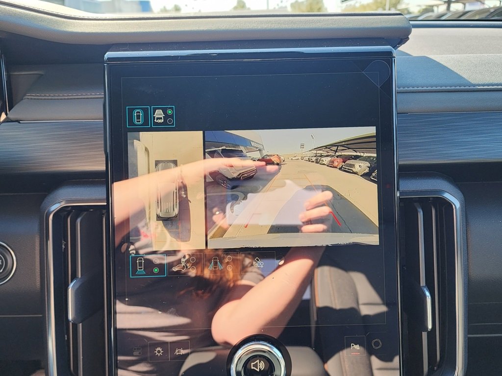 New 2026 GMC Acadia AT4 image 31