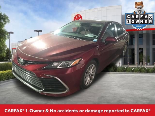 Certified 2021 Toyota Camry LE w/ Carpet Mat Package (TMS) image 2