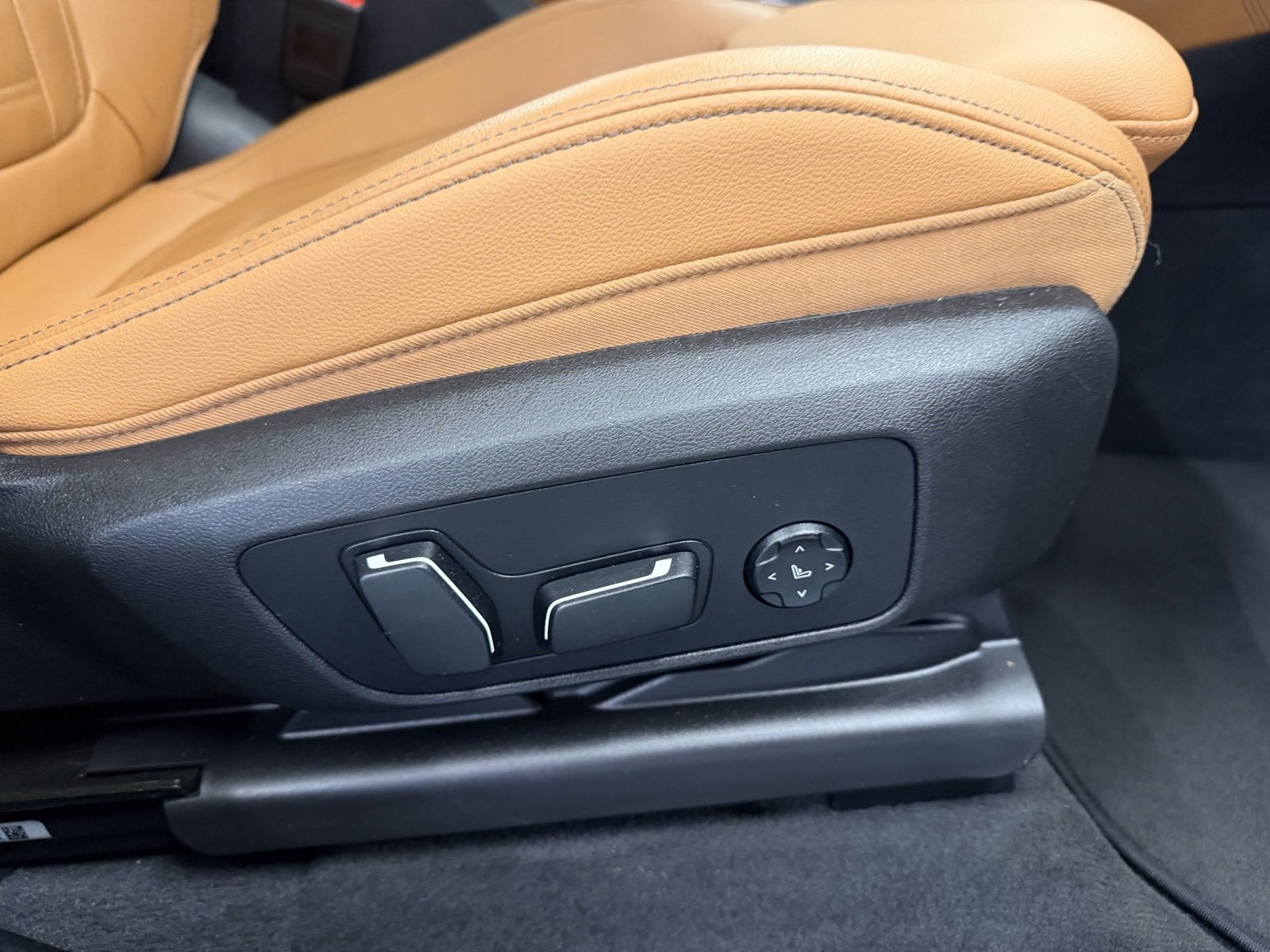 Used 2024 BMW X4 M40i w/ Premium Package image 53