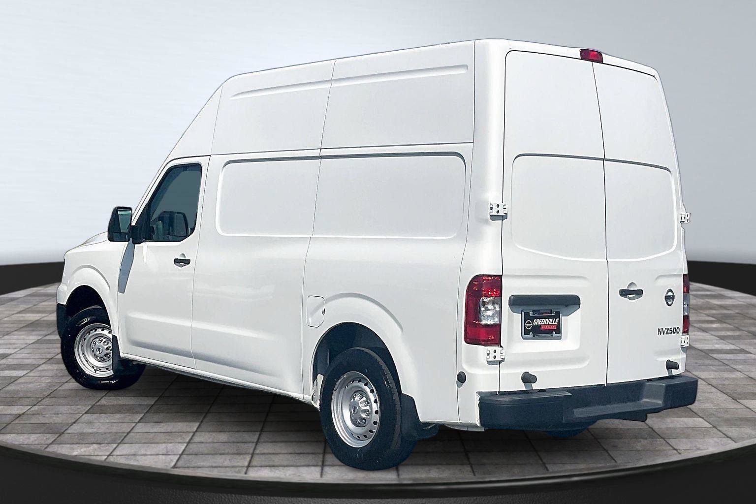 Used 2020 Nissan NV 2500 S RWD image 3