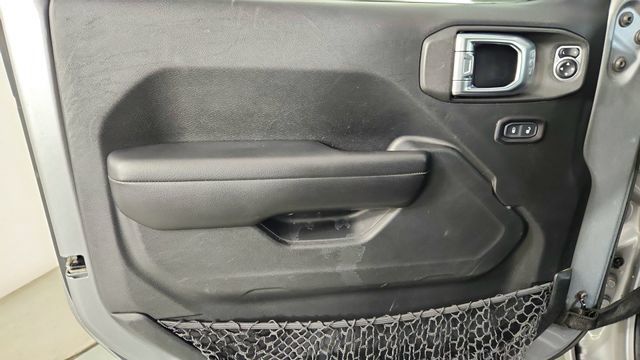 Used 2018 Jeep Wrangler Unlimited Sport S AWD/4WD image 9