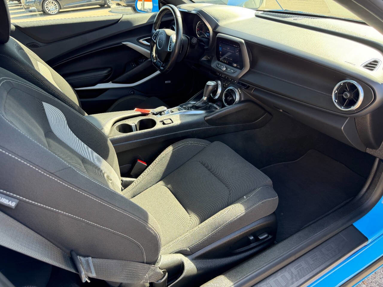 Used 2022 Chevrolet Camaro LT w/ Technology Package RWD image 15