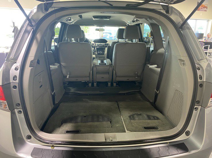 Used 2016 Honda Odyssey SE image 18