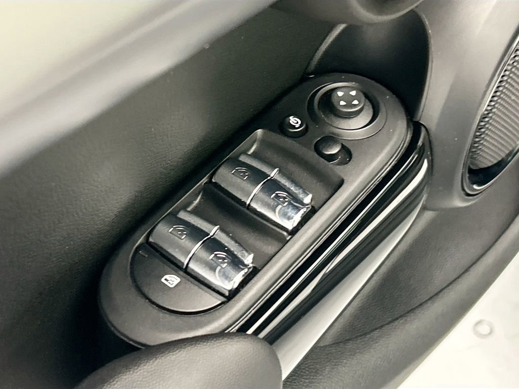 Certified 2024 MINI Cooper S FWD image 22