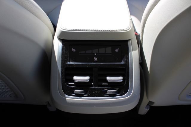Certified 2024 Volvo XC90 B6 Plus w/ Protection Package AWD/4WD image 21