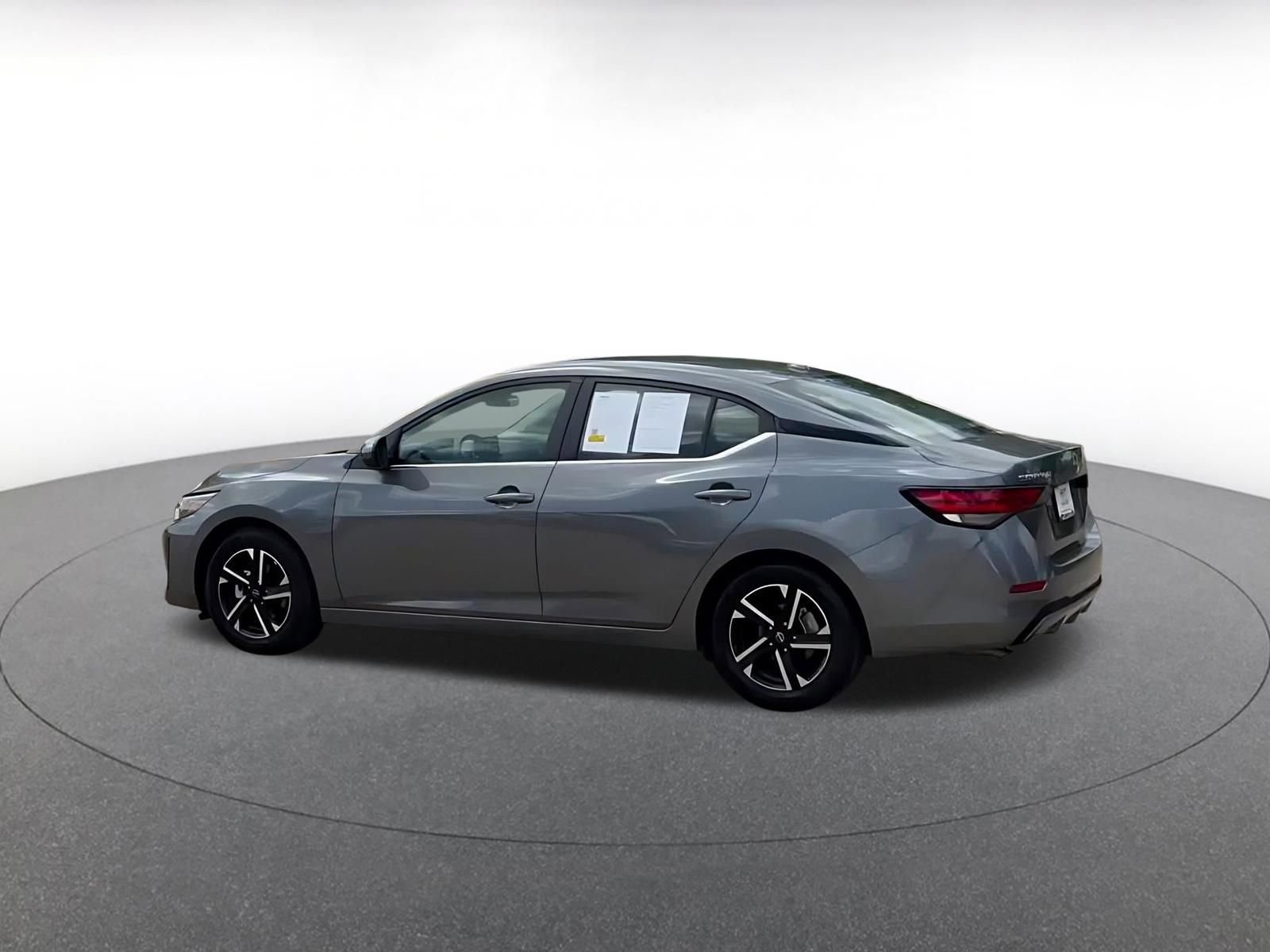 Used 2025 Nissan Sentra SV image 10