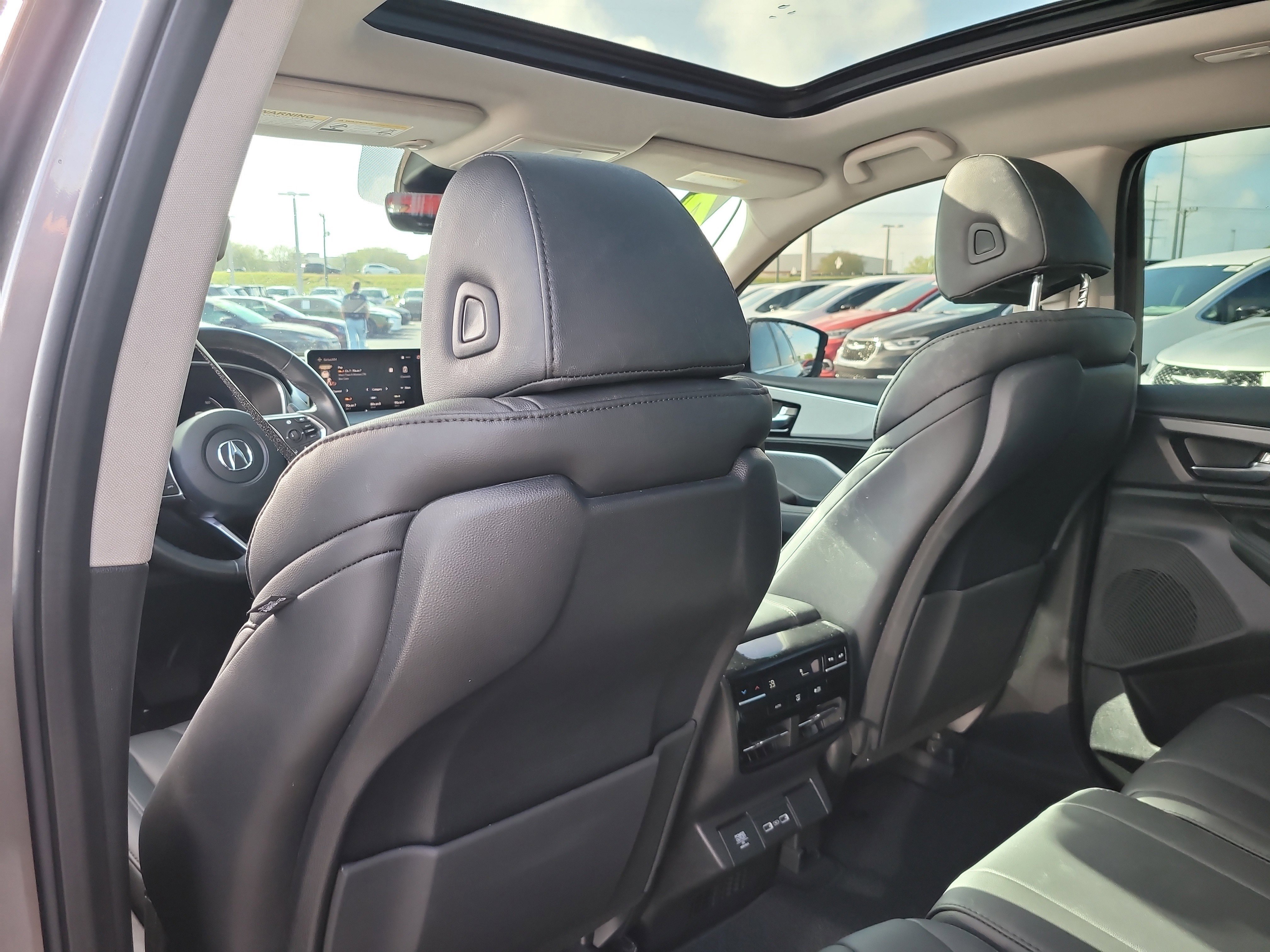 Used 2024 Acura MDX SH-AWD image 12