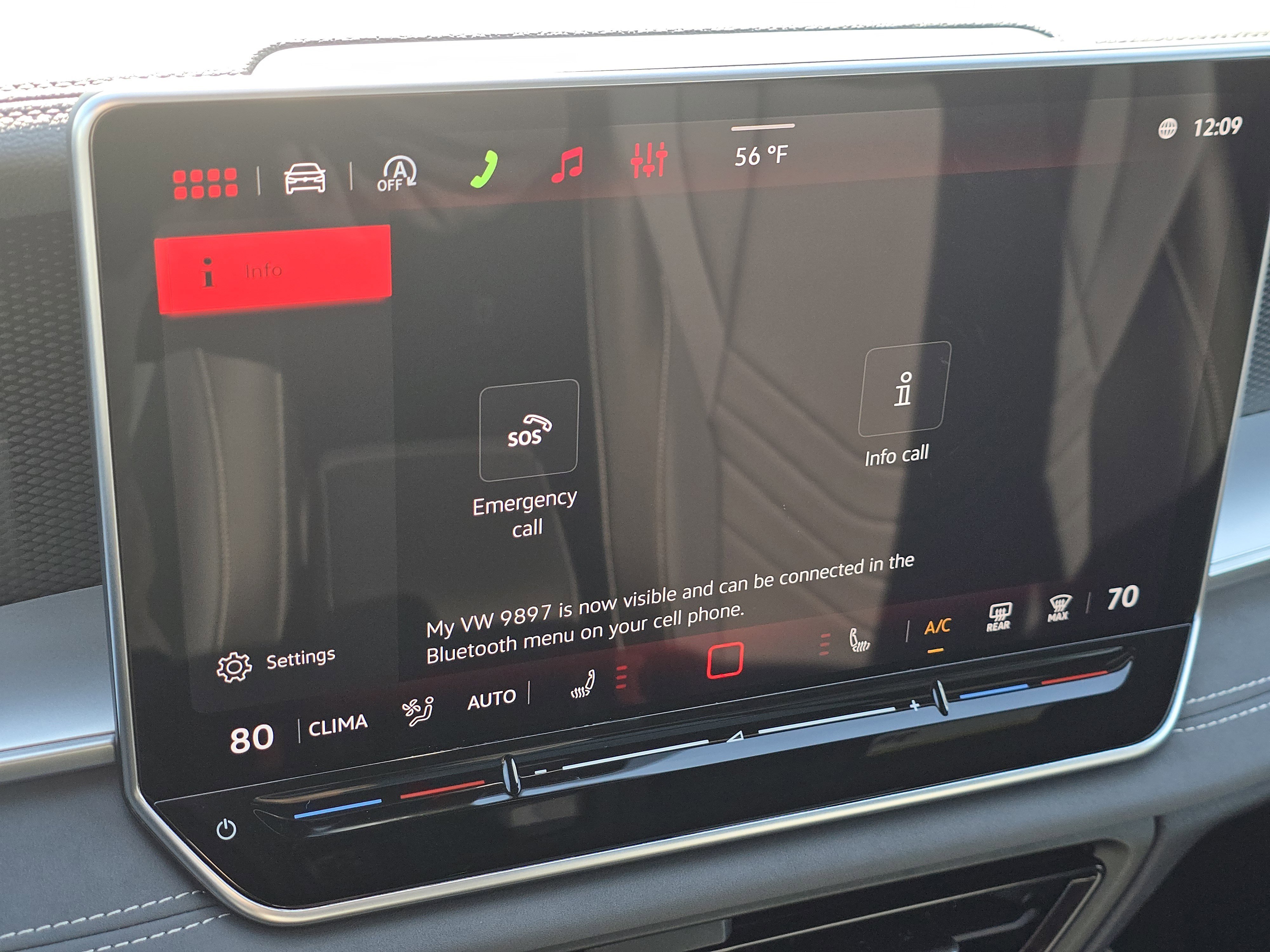 New 2026 Volkswagen Tiguan SE R-Line image 13