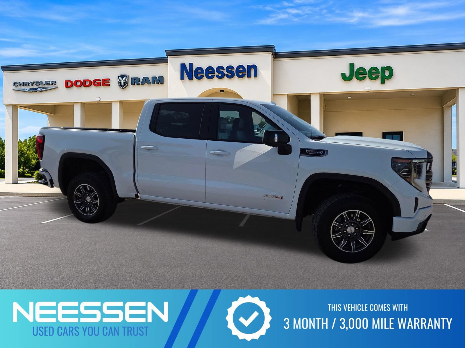 Used 2025 GMC Sierra 1500 AT4 AWD/4WD image 1
