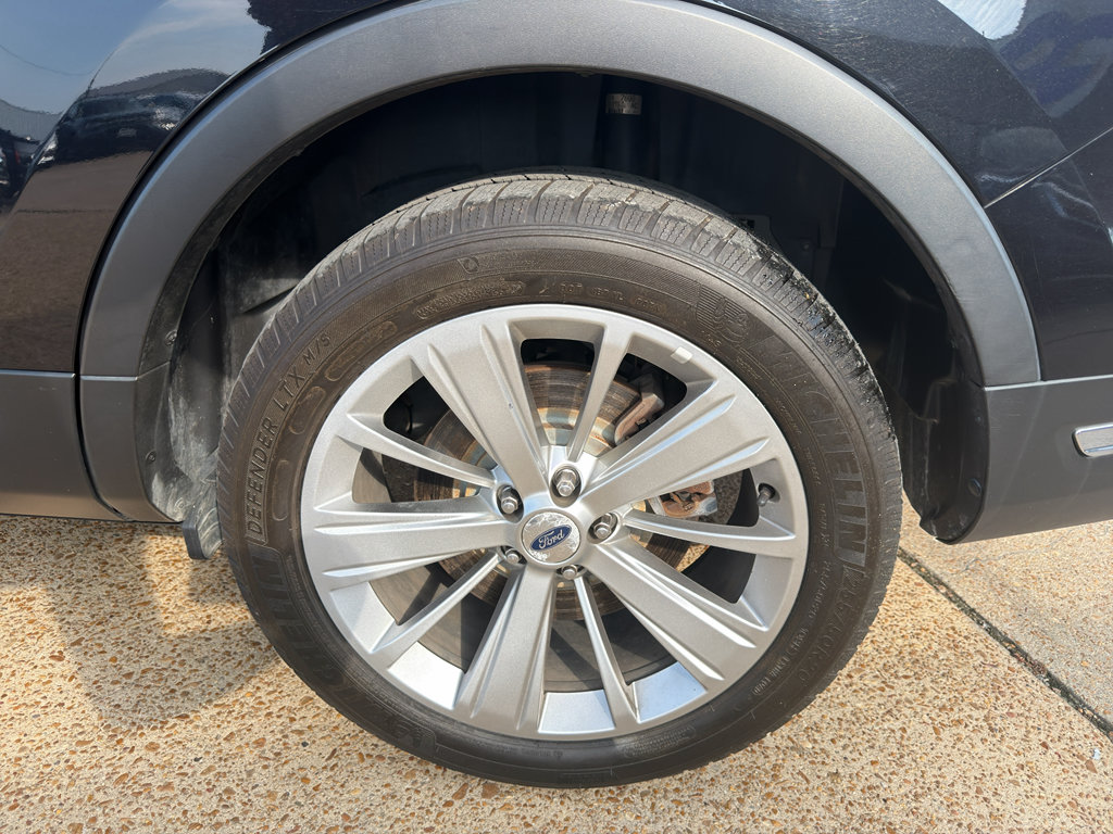 Used 2019 Ford Explorer Limited w/ Class III Trailer Tow Package AWD/4WD image 10