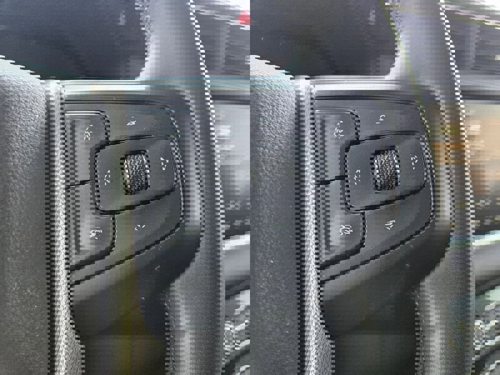 Used 2023 GMC Yukon Denali image 15