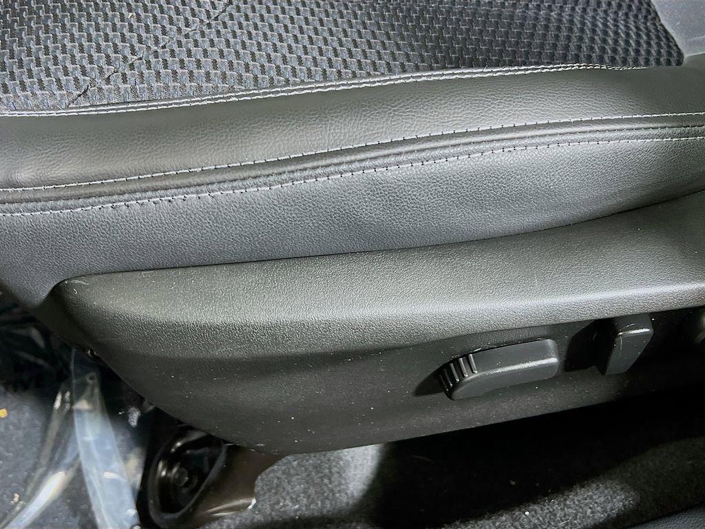 Used 2020 Subaru Forester Premium AWD/4WD image 17