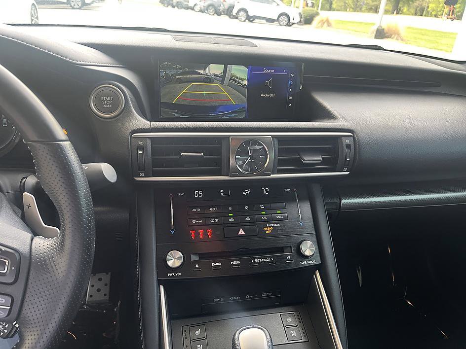 Used 2018 Lexus IS 300 F Sport w/ F Sport Package image 16