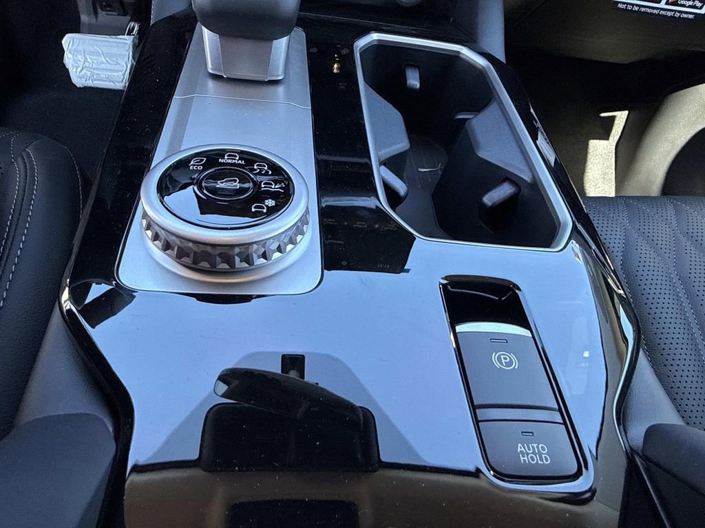 New 2026 Mitsubishi Outlander SEL image 39