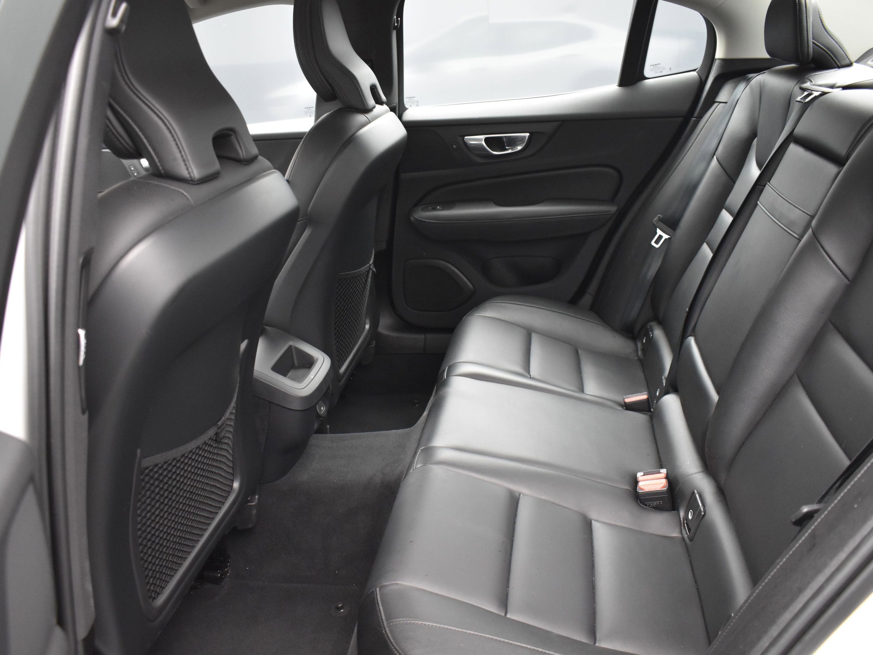 Used 2024 Volvo S60 B5 Core image 11