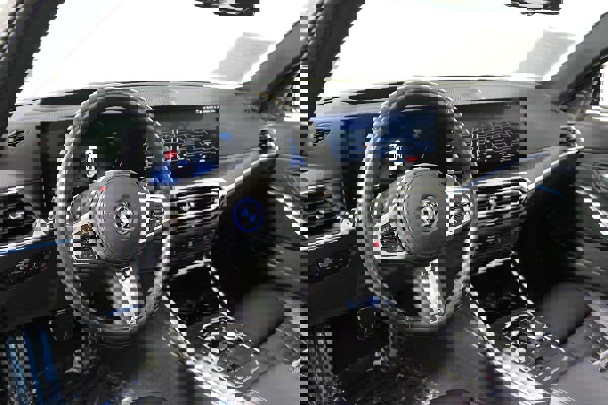 Used 2023 BMW 330e w/ M Sport Package image 7