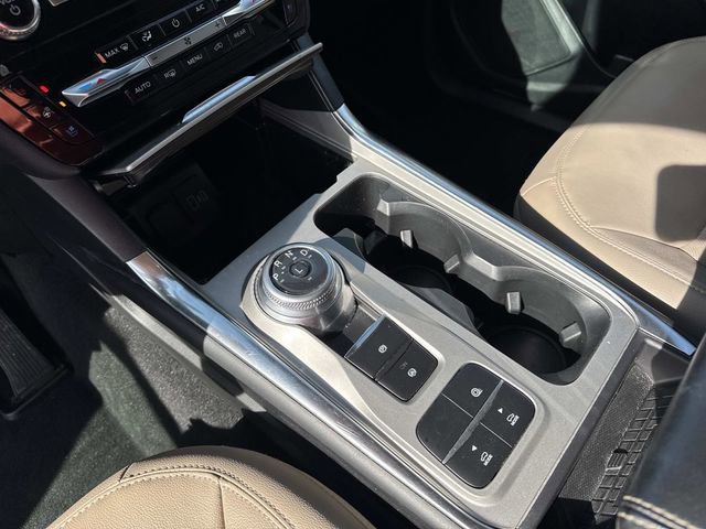 Used 2023 Ford Explorer Limited image 30