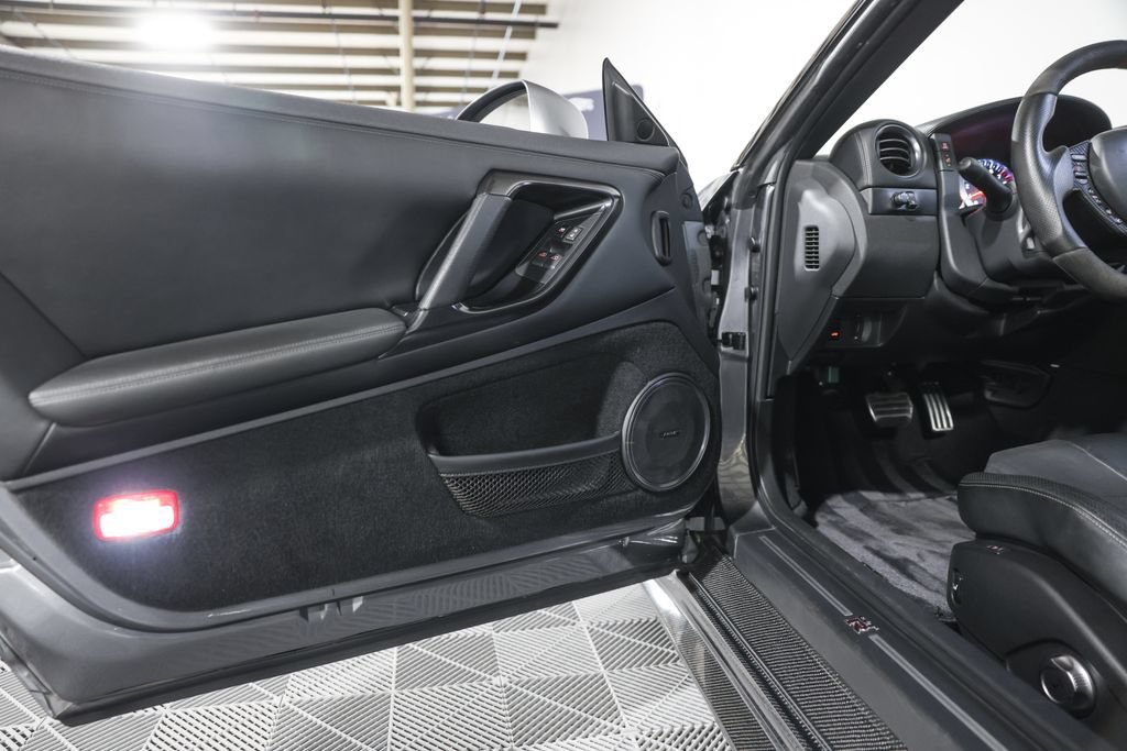 Used 2013 Nissan GT-R Premium AWD/4WD image 33