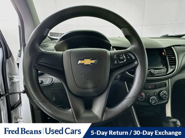 Used 2018 Chevrolet Trax LS FWD image 16